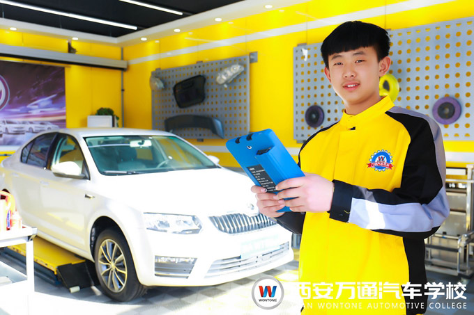 西安萬通汽車學(xué)校學(xué)子——賈朝剛