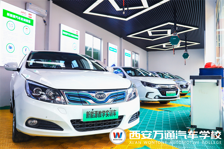 未來(lái)3-5年新能源汽車行業(yè)發(fā)展的5個(gè)趨勢(shì)